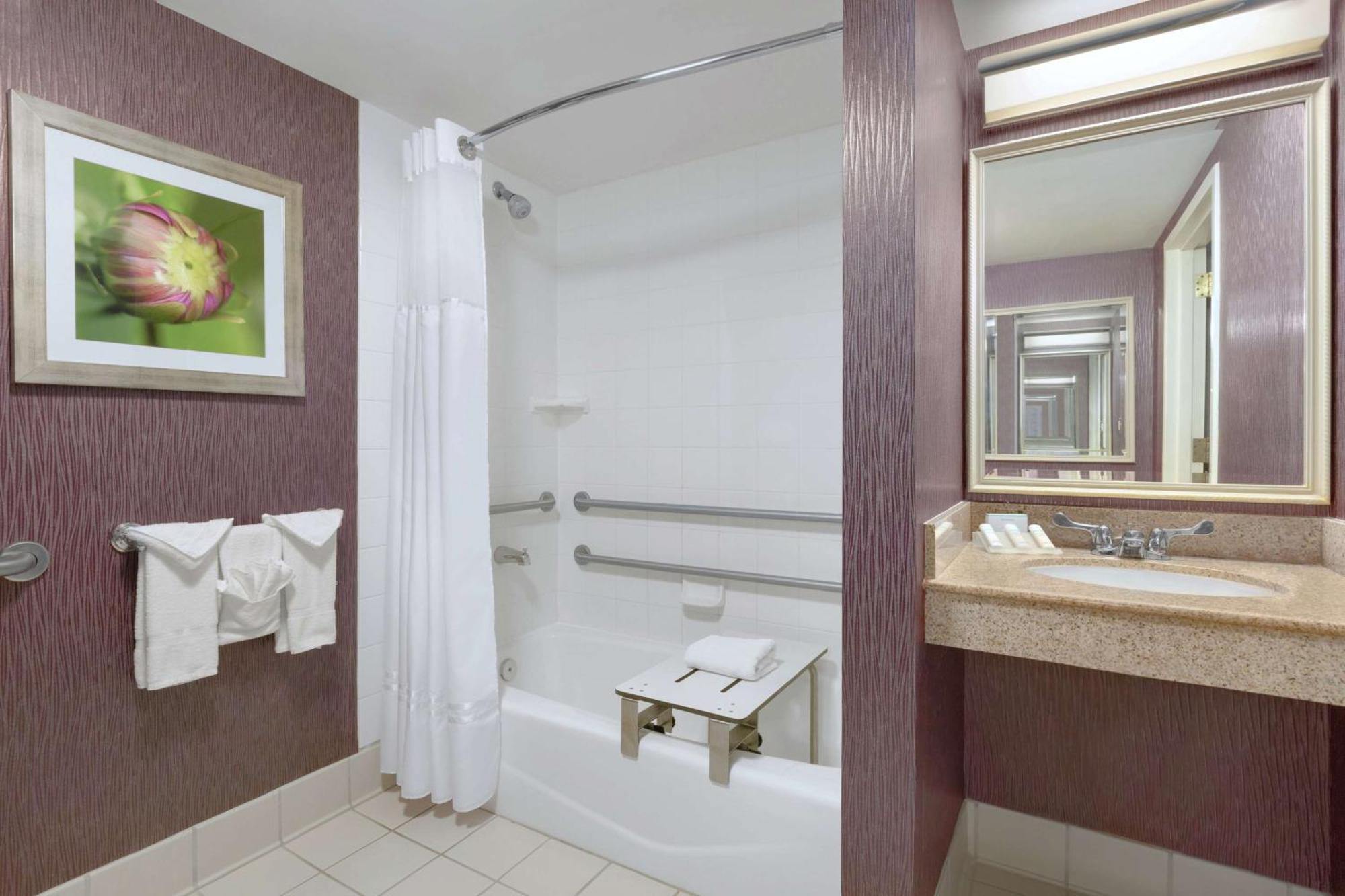Hilton Garden Inn Springfield, Ma Экстерьер фото